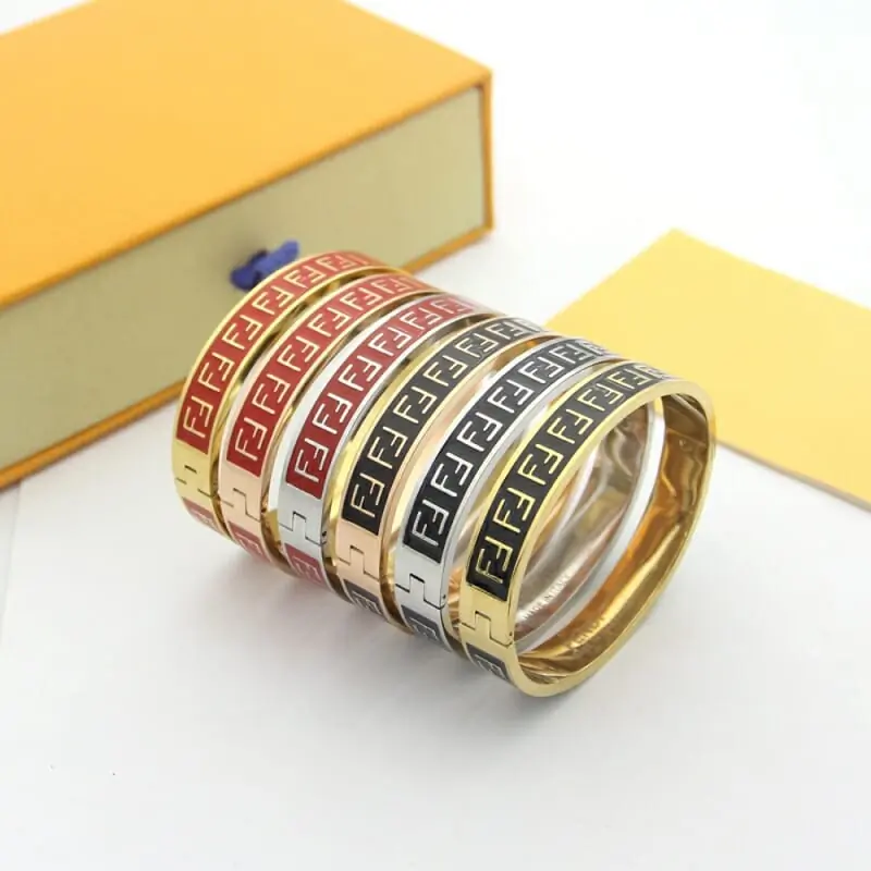 fendi bracelets s_121337b2